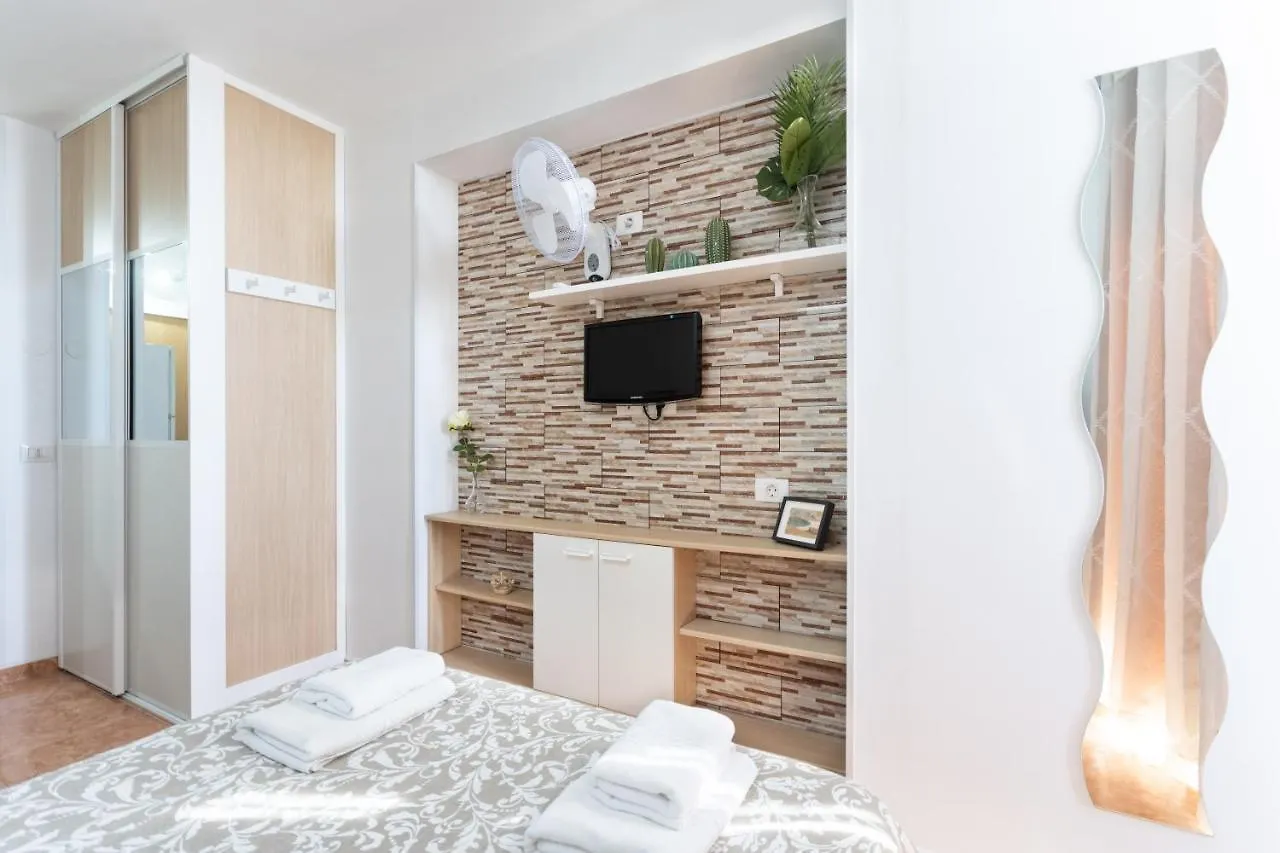 Apartamentos Ohana - Edificio Tonillo Los Cristianos  Spanien